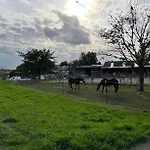 Authentic Travellers In Ehemaliger Gaertnerei Апартаменты Мербуш