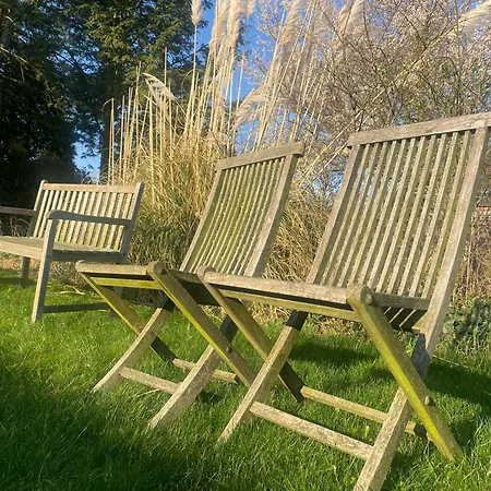 Authentic Travellers In Ehemaliger Gaertnerei Апартаменты *