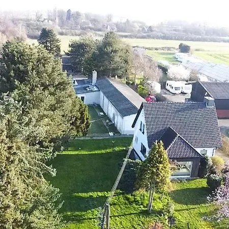 Authentic Travellers In Ehemaliger Gaertnerei Апартаменты