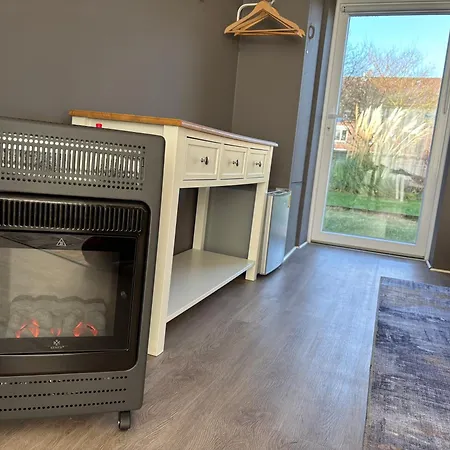 Authentic Travellers In Ehemaliger Gaertnerei Apartment Meerbusch