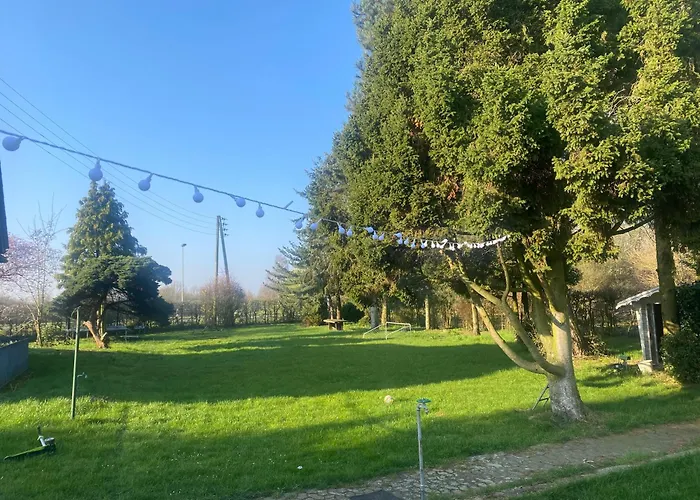 Authentic Travellers In Ehemaliger Gaertnerei * מירבוש