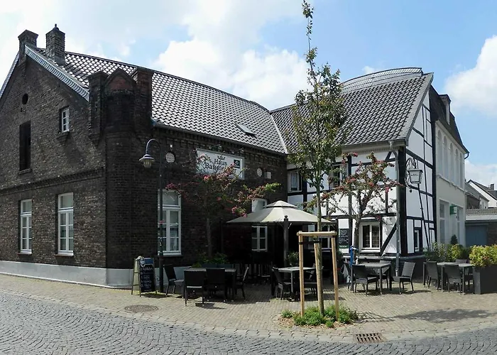 Authentic Travellers In Ehemaliger Gaertnerei Apartment Meerbusch