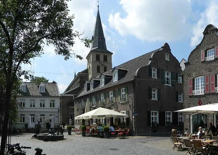 Authentic Travellers In Ehemaliger Gaertnerei Meerbusch